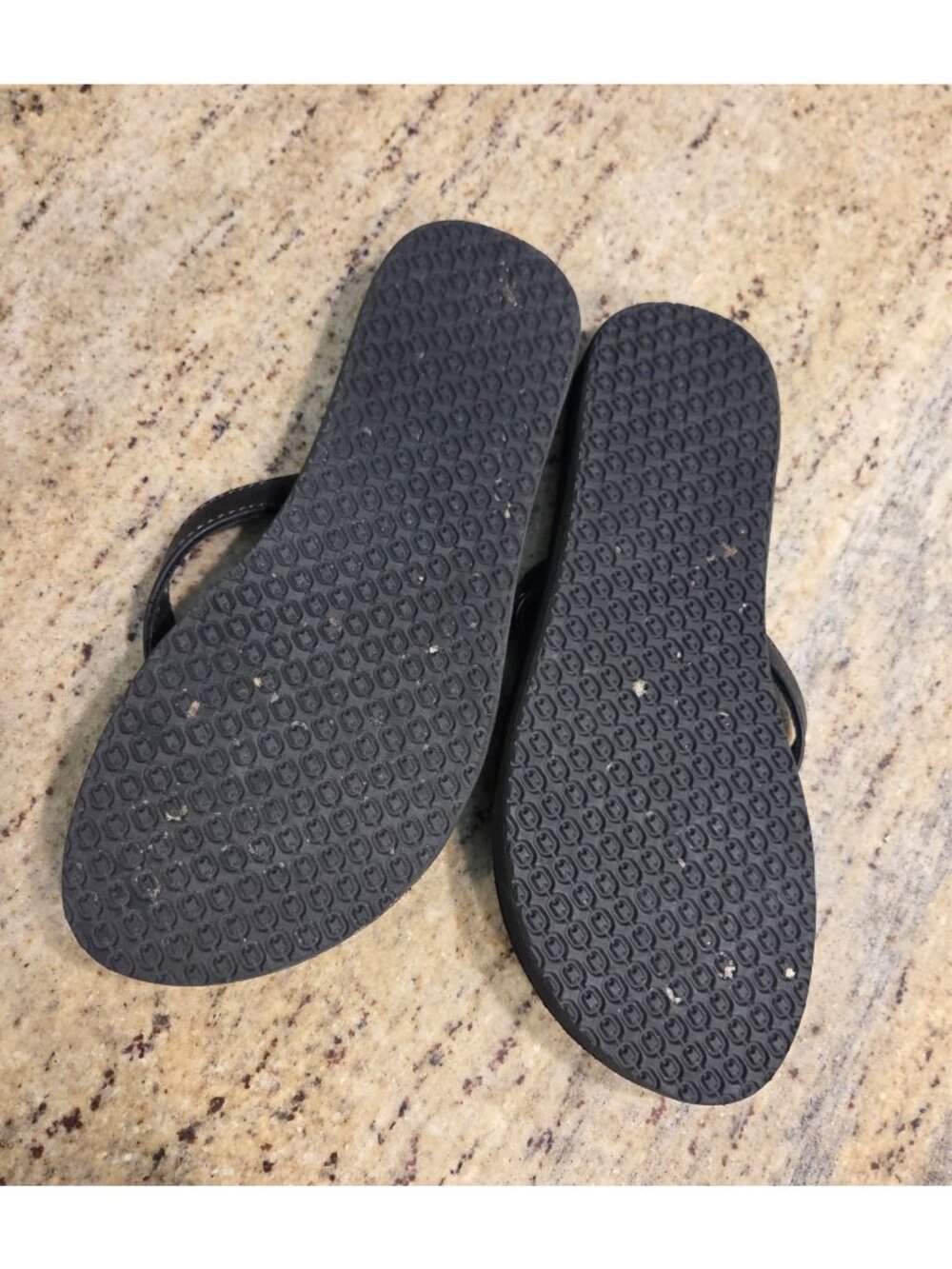 LL Bean Women’s Size 8 Black Flop Flops 275038 - Picture 11 of 12